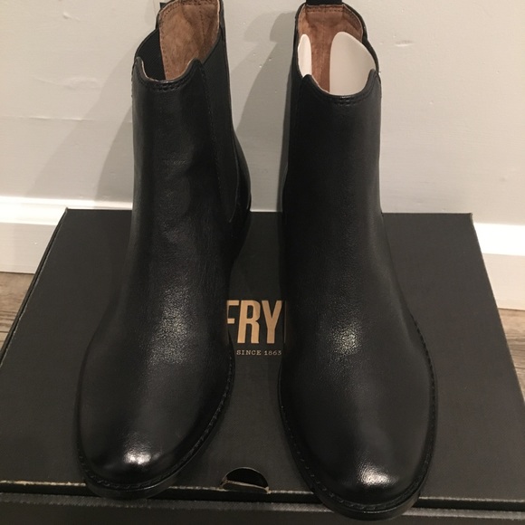 ‼️ FRYE Anna Chelsea Leather Boot - Picture 2 of 4